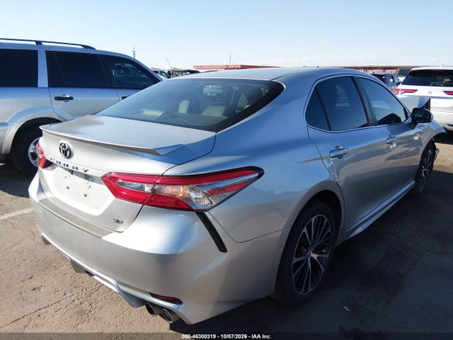 4T1B11HK6JU522364 Toyota CAMRY SE