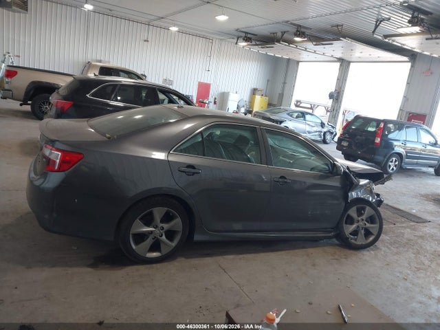 2014 Toyota Camry Se V6 მანქანა იყიდება აუქციონზე, vin: 4T1BK1FK0EU540414, აუქციონის ნომერი: 46300361