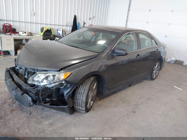 2014 Toyota Camry Se V6 მანქანა იყიდება აუქციონზე, vin: 4T1BK1FK0EU540414, აუქციონის ნომერი: 46300361
