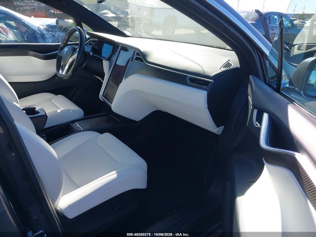 Tesla Model X 100d/75d/90d 2017 5YJXCBE29HF078382 Image 5
