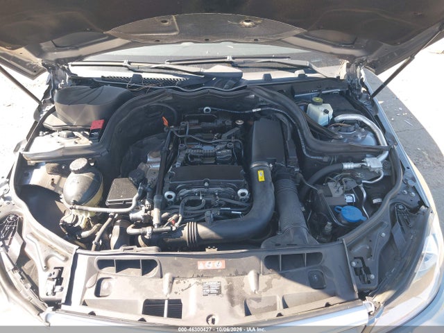 46300427 :رقم المزاد ، WDDGF4HB7CA644738 vin ، 2012 Mercedes-benz C 250 Luxury/sport مزاد بيع