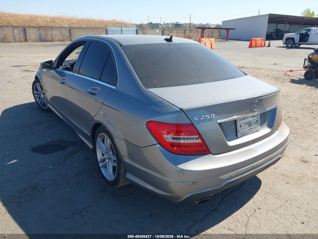 46300427 :رقم المزاد ، WDDGF4HB7CA644738 vin ، 2012 Mercedes-benz C 250 Luxury/sport مزاد بيع