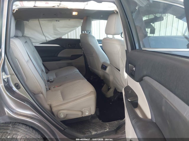 46300437 :رقم المزاد ، 5TDZKRFH6ES011592 vin ، 2014 Toyota Highlander Le Plus V6 مزاد بيع