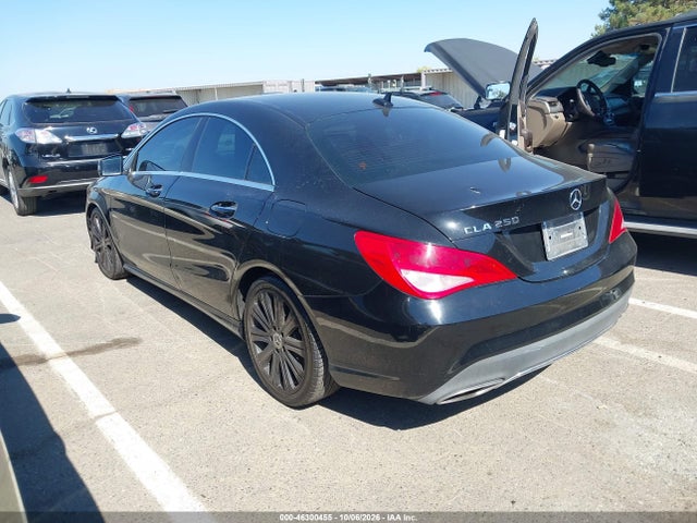 WDDSJ4EB5JN679216 Mercedes-Benz CLA 250