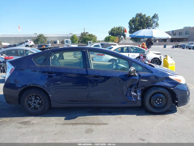 Продажа на аукционе авто 2015 Toyota Prius Three, vin: JTDKN3DUXF0438462, номер лота: 46300461
