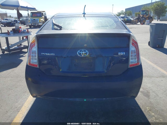Продажа на аукционе авто 2015 Toyota Prius Three, vin: JTDKN3DUXF0438462, номер лота: 46300461