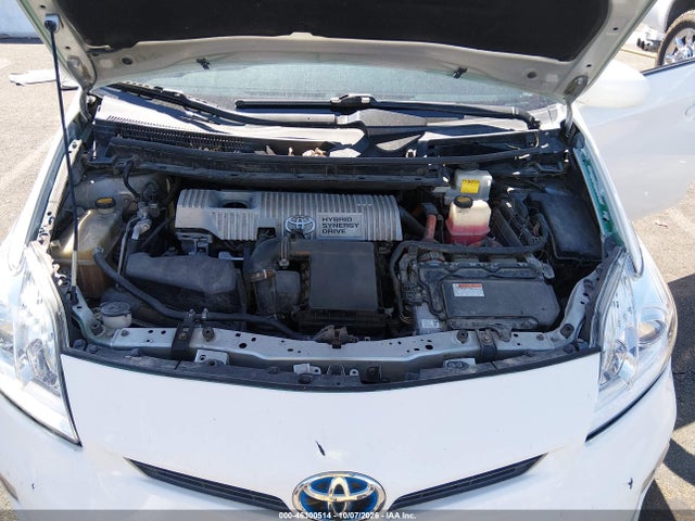 2013 Toyota Prius Three მანქანა იყიდება აუქციონზე, vin: JTDKN3DU1D5590131, აუქციონის ნომერი: 46300514