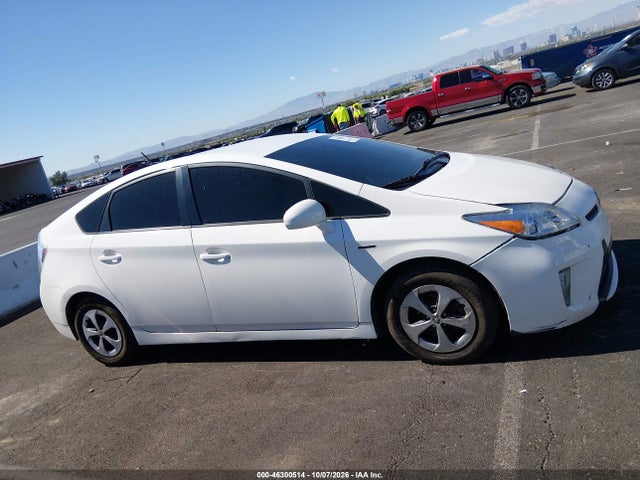 2013 Toyota Prius Three მანქანა იყიდება აუქციონზე, vin: JTDKN3DU1D5590131, აუქციონის ნომერი: 46300514