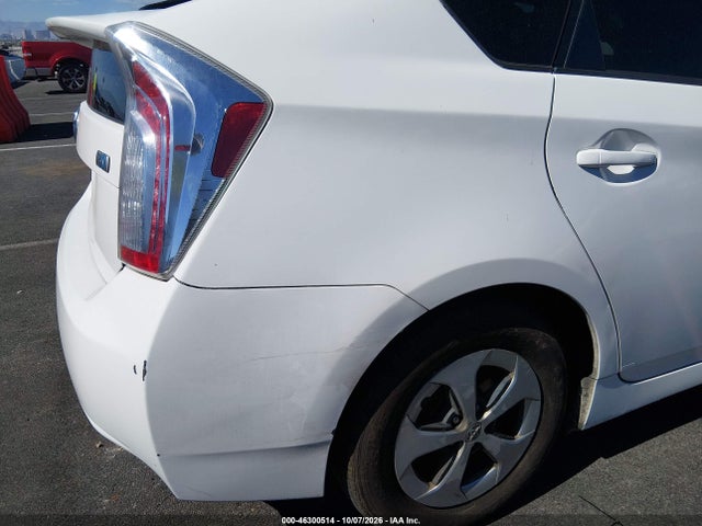 2013 Toyota Prius Three მანქანა იყიდება აუქციონზე, vin: JTDKN3DU1D5590131, აუქციონის ნომერი: 46300514