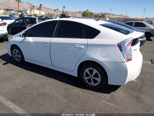 2013 Toyota Prius Three მანქანა იყიდება აუქციონზე, vin: JTDKN3DU1D5590131, აუქციონის ნომერი: 46300514