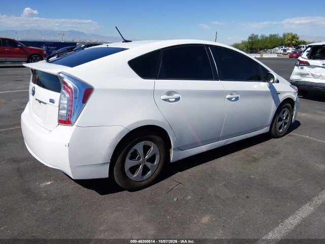 2013 Toyota Prius Three მანქანა იყიდება აუქციონზე, vin: JTDKN3DU1D5590131, აუქციონის ნომერი: 46300514