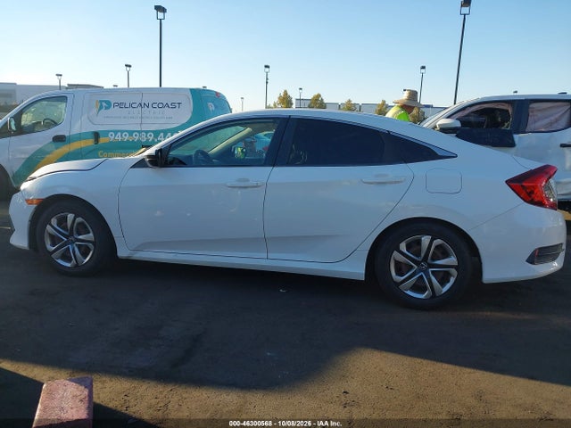 Продажа на аукционе авто 2017 Honda Civic Lx, vin: 2HGFC2F55HH562209, номер лота: 46300568