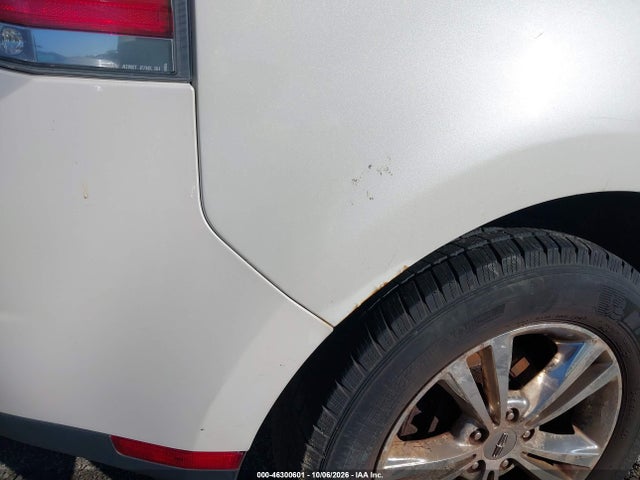 2010 Lincoln Mkx მანქანა იყიდება აუქციონზე, vin: 2LMDJ8JC8ABJ34759, აუქციონის ნომერი: 46300601