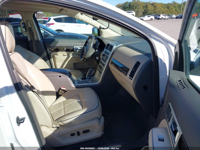 2010 Lincoln Mkx მანქანა იყიდება აუქციონზე, vin: 2LMDJ8JC8ABJ34759, აუქციონის ნომერი: 46300601