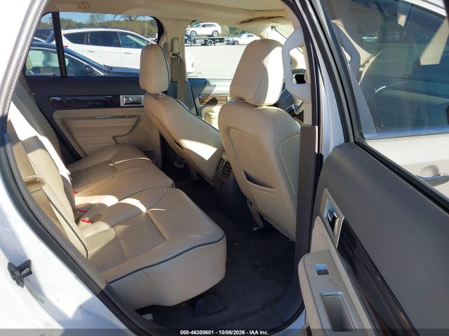 2010 Lincoln Mkx მანქანა იყიდება აუქციონზე, vin: 2LMDJ8JC8ABJ34759, აუქციონის ნომერი: 46300601