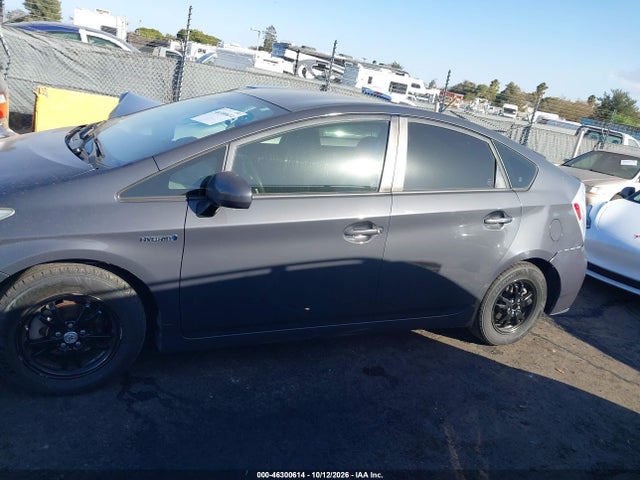 Toyota Prius Two 2015 JTDKN3DU4F0480951 Image 14