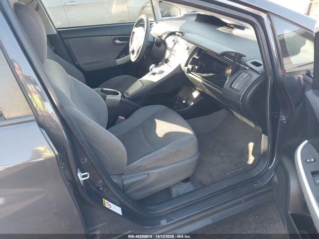 Toyota Prius Two 2015 JTDKN3DU4F0480951 Image 5