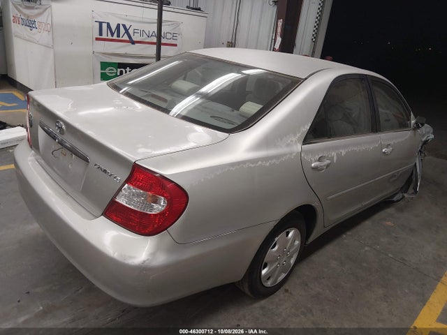 46300712 :رقم المزاد ، 4T1BE32K92U502359 vin ، 2002 Toyota Camry Le مزاد بيع