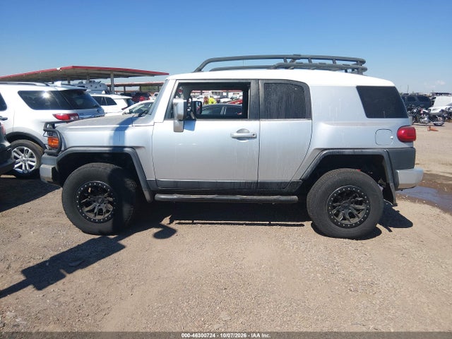 Продажа на аукционе авто 2007 Toyota Fj Cruiser, vin: JTEZU11F870005389, номер лота: 46300724