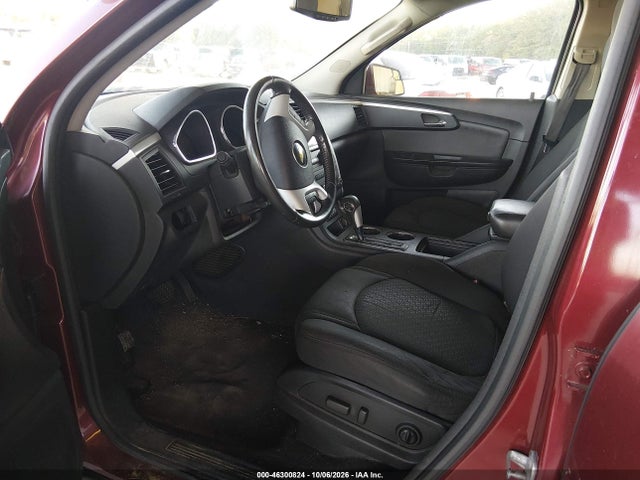 46300824 :رقم المزاد ، 1GNLRFED6AJ256700 vin ، 2010 Chevrolet Traverse Lt مزاد بيع