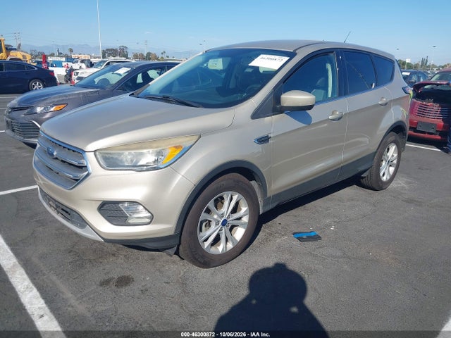 Продажа на аукционе авто 2017 Ford Escape Se, vin: 1FMCU0GD0HUE53447, номер лота: 46300872