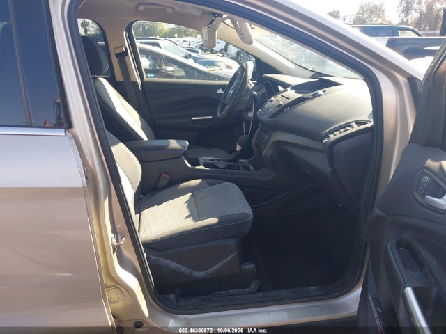 Продажа на аукционе авто 2017 Ford Escape Se, vin: 1FMCU0GD0HUE53447, номер лота: 46300872