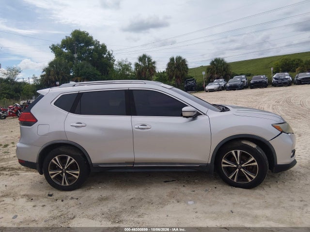 Продажа на аукционе авто 2017 Nissan Rogue Sl, vin: 5N1AT2MT0HC886550, номер лота: 46300899