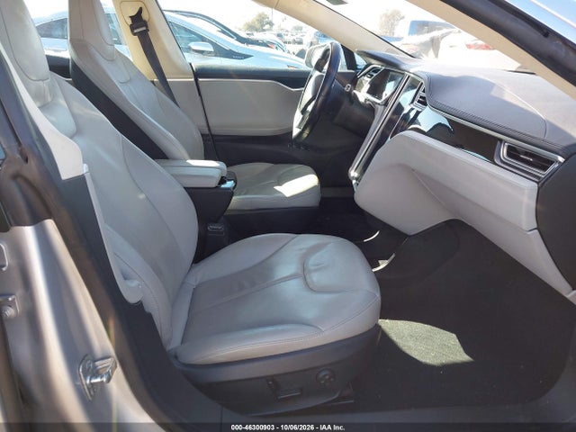 46300903 :رقم المزاد ، 5YJSA1CN0DFP19792 vin ، 2013 Tesla Model S مزاد بيع