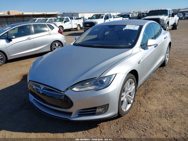46300903 :رقم المزاد ، 5YJSA1CN0DFP19792 vin ، 2013 Tesla Model S مزاد بيع
