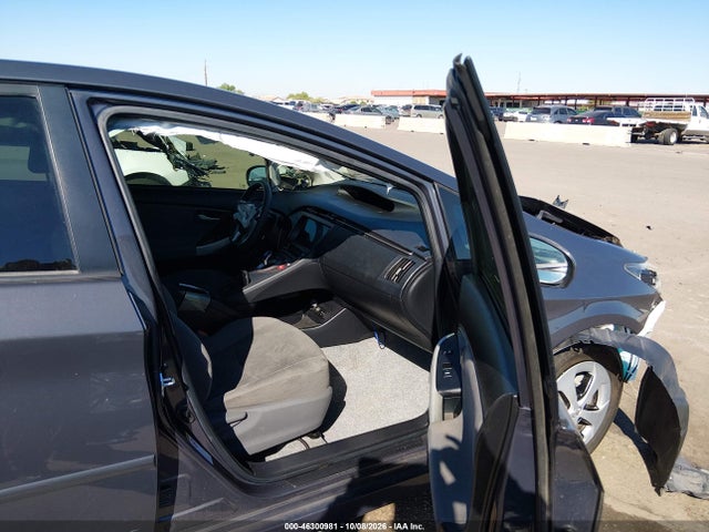 46300981 :رقم المزاد ، JTDKN3DU6F0414983 vin ، 2015 Toyota Prius Three مزاد بيع