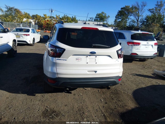 Продаж на аукціоні авто 2018 Ford Escape Se, vin: 1FMCU9GD0JUB33152, номер лоту: 46301014
