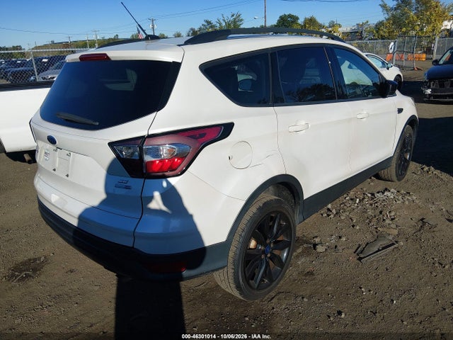 Продаж на аукціоні авто 2018 Ford Escape Se, vin: 1FMCU9GD0JUB33152, номер лоту: 46301014
