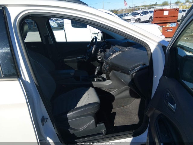 Продаж на аукціоні авто 2018 Ford Escape Se, vin: 1FMCU9GD0JUB33152, номер лоту: 46301014