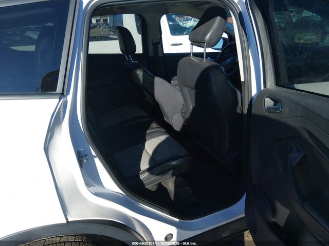 Продаж на аукціоні авто 2018 Ford Escape Se, vin: 1FMCU9GD0JUB33152, номер лоту: 46301014