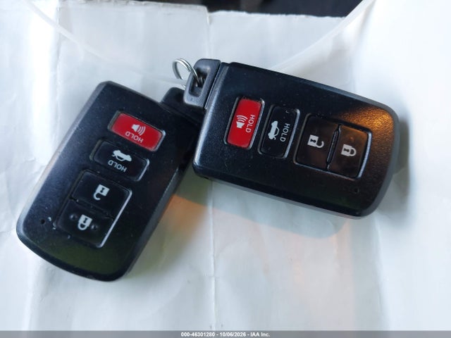 46301280 :رقم المزاد ، 4T1BK1EB8DU023832 vin ، 2013 Toyota Avalon Limited مزاد بيع