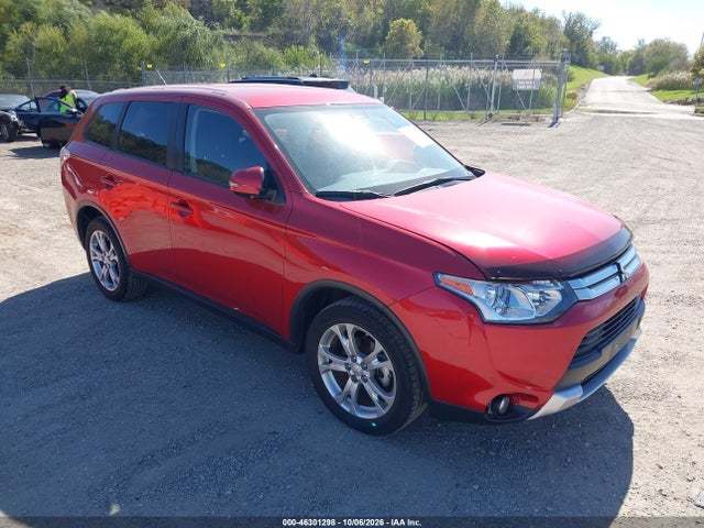 46301298 :رقم المزاد ، JA4AZ3A35FZ011465 vin ، 2015 Mitsubishi Outlander Se مزاد بيع