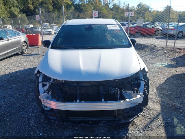 46301446 :رقم المزاد ، 2C4RC1BG0VR580412 vin ، 2027 Chrysler Pacifica مزاد بيع
