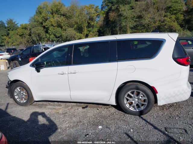 46301446 :رقم المزاد ، 2C4RC1BG0VR580412 vin ، 2027 Chrysler Pacifica مزاد بيع