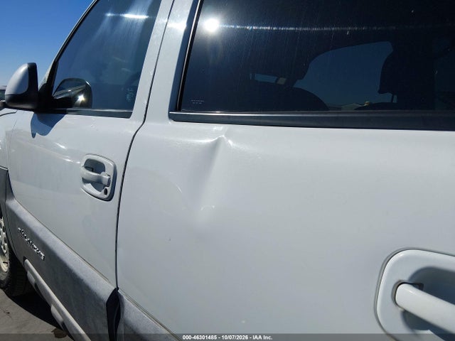 Продаж на аукціоні авто 2002 Chevrolet Avalanche 1500, vin: 3GNEC13T52G104532, номер лоту: 46301485