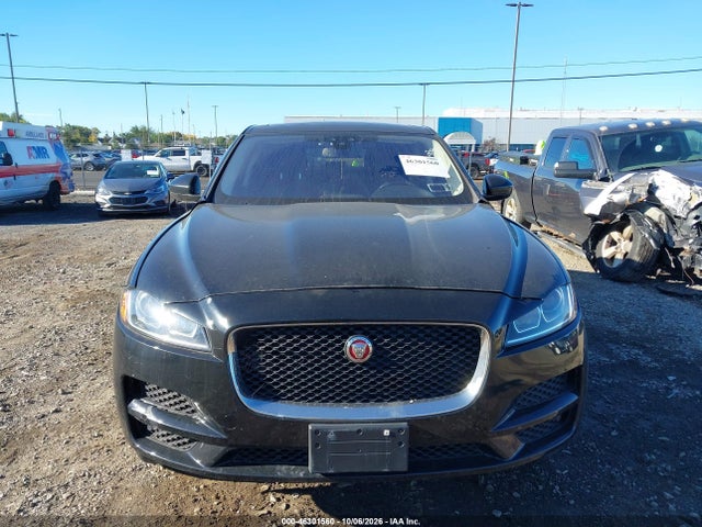 2018 Jaguar F-pace 30t Premium მანქანა იყიდება აუქციონზე, vin: SADCJ2GX9JA236977, აუქციონის ნომერი: 46301560