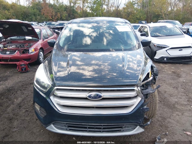 Продажа на аукционе авто 2019 Ford Escape Se, vin: 1FMCU0GD3KUC48972, номер лота: 46301601