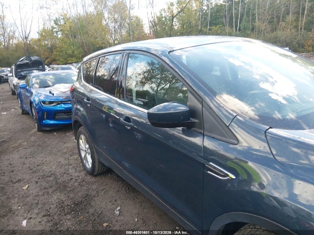 Продажа на аукционе авто 2019 Ford Escape Se, vin: 1FMCU0GD3KUC48972, номер лота: 46301601