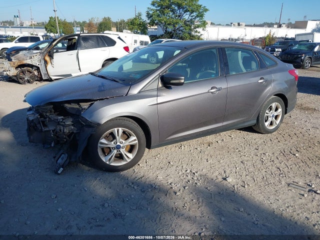 Ford FOCUS SE 2014 1FADP3F26EL457124 Image 2