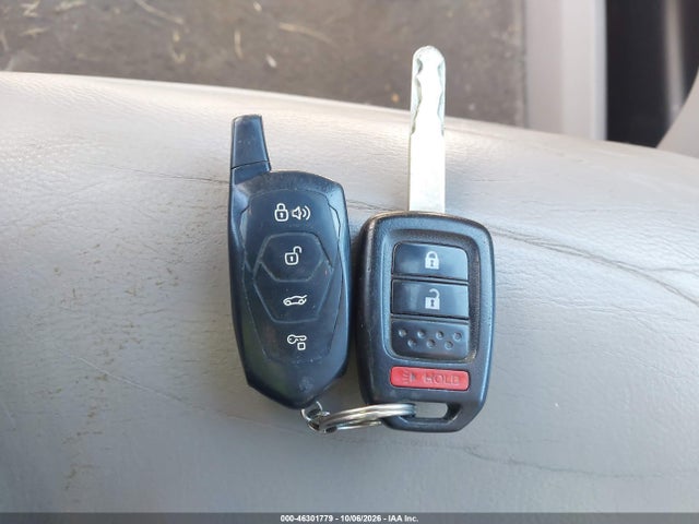 46301779 :رقم المزاد ، 2HKRM4H76EH615151 vin ، 2014 Honda Cr-v Ex-l مزاد بيع