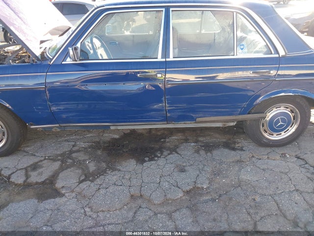 1983 Mercedes-benz 240 D მანქანა იყიდება აუქციონზე, vin: WDBAB23AXDB402633, აუქციონის ნომერი: 46301832