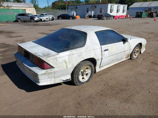 46301835 :رقم المزاد ، 1G1FP23T1NL116295 vin ، 1992 Chevrolet Camaro Rs مزاد بيع