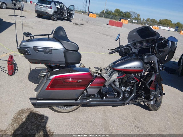 Harley-Davidson FLHTKSE 2019 1HD1TEH16KB950617 Image 13