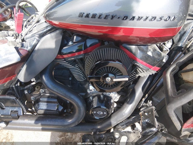 Harley-Davidson FLHTKSE 2019 1HD1TEH16KB950617 Image 8