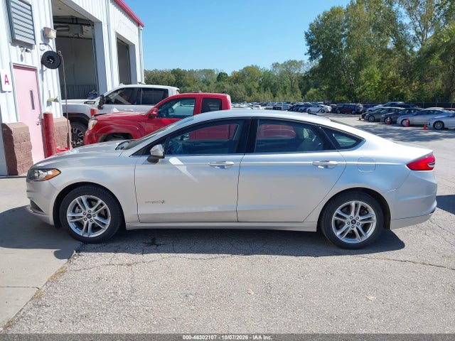 Продажа на аукционе авто 2018 Ford Fusion Hybrid S, vin: 3FA6P0UU1JR278884, номер лота: 46302107