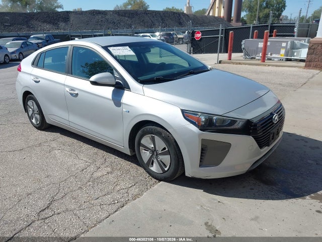 Продаж на аукціоні авто 2019 Hyundai Ioniq Hybrid Blue, vin: KMHC65LC1KU156408, номер лоту: 46302108